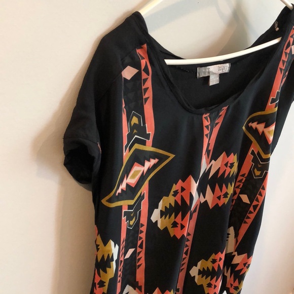 Black & Tribal Print Blouse - Picture 5 of 8